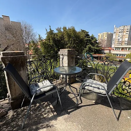 Lula Apartment